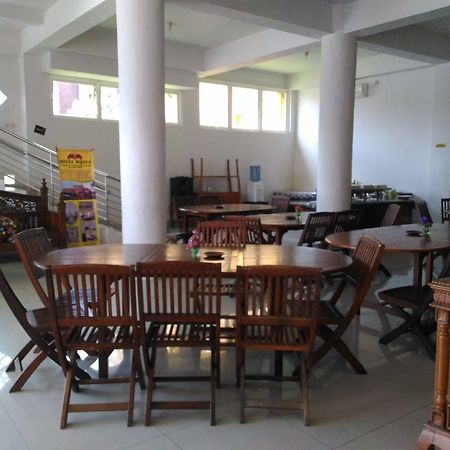 Oyo 586 Hotel Wijaya Kalasan 外观 照片