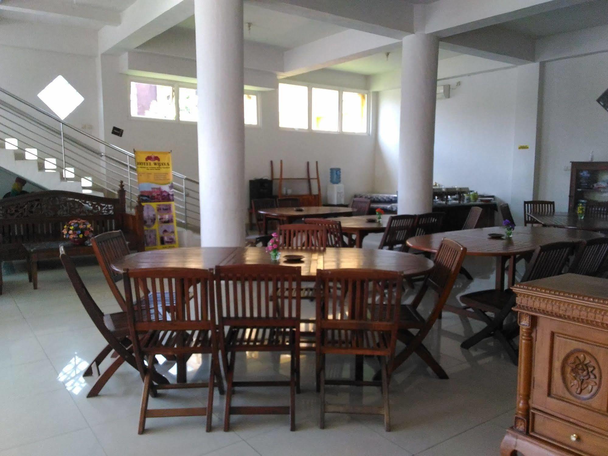 Oyo 586 Hotel Wijaya Kalasan 外观 照片